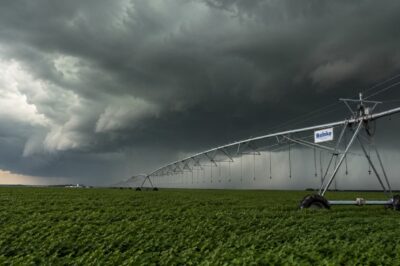 High Wind Events and Reinke Center Pivot Drivetrains: How to Protect Gearboxes and Drive Units Before, During, and After Midwest Storms